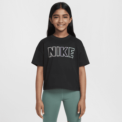 Nike Sportswear Essential Big Kids Girls T Shirt. Nike